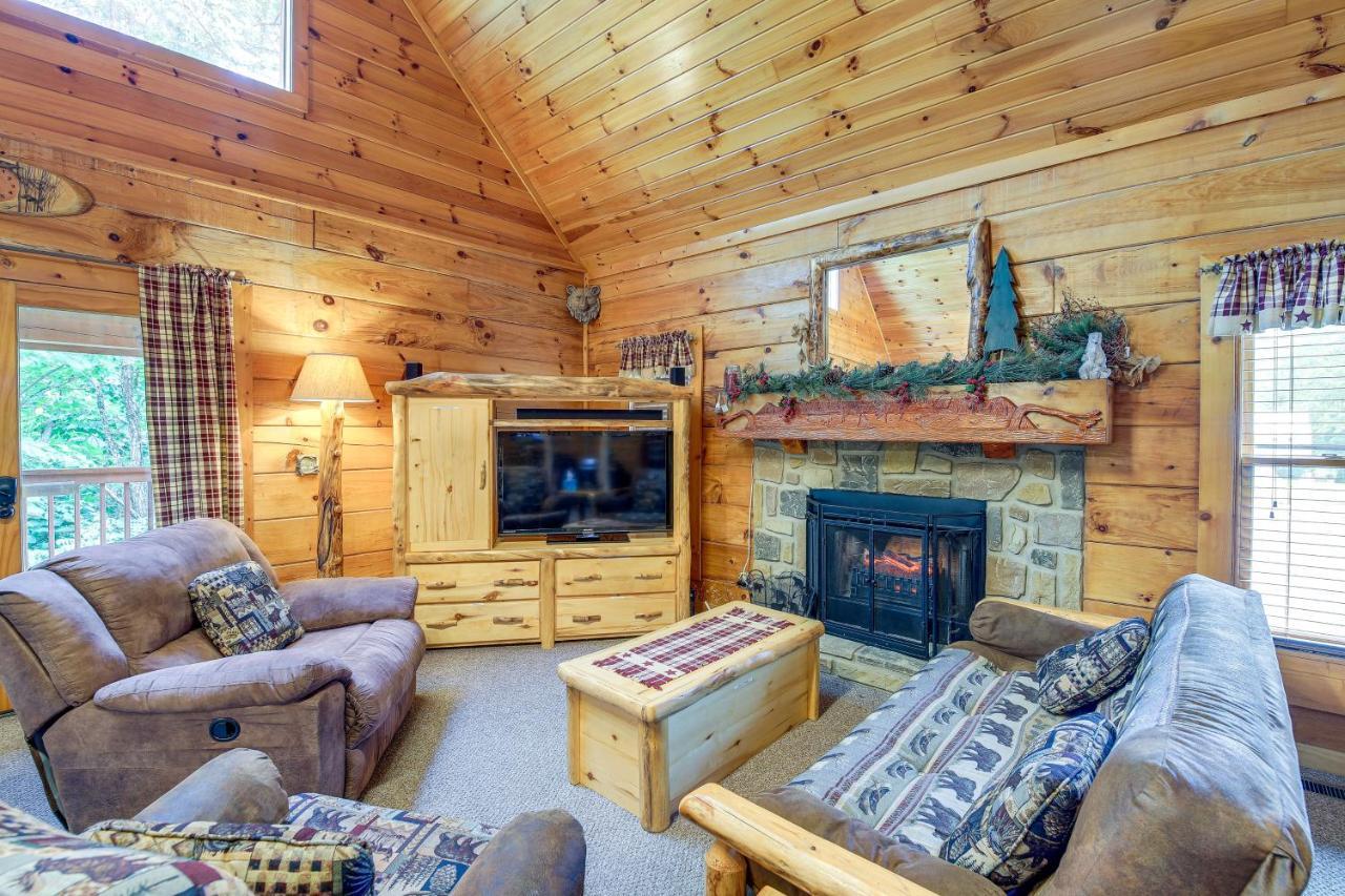 Sevierville Cabin With Wraparound Deck And Lake Access المظهر الخارجي الصورة
